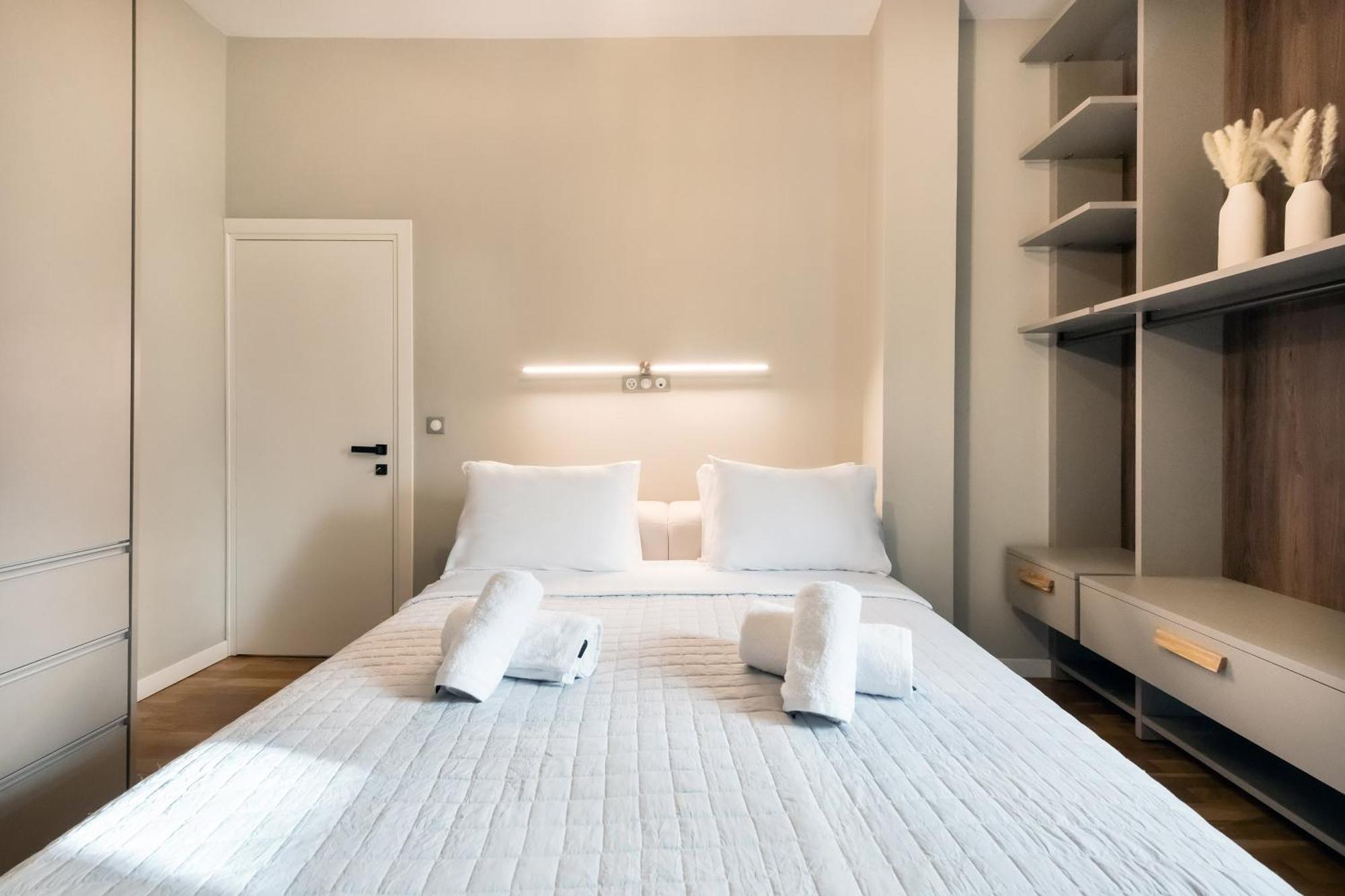 Iconic Salonica Suite Seafront Екстериор снимка