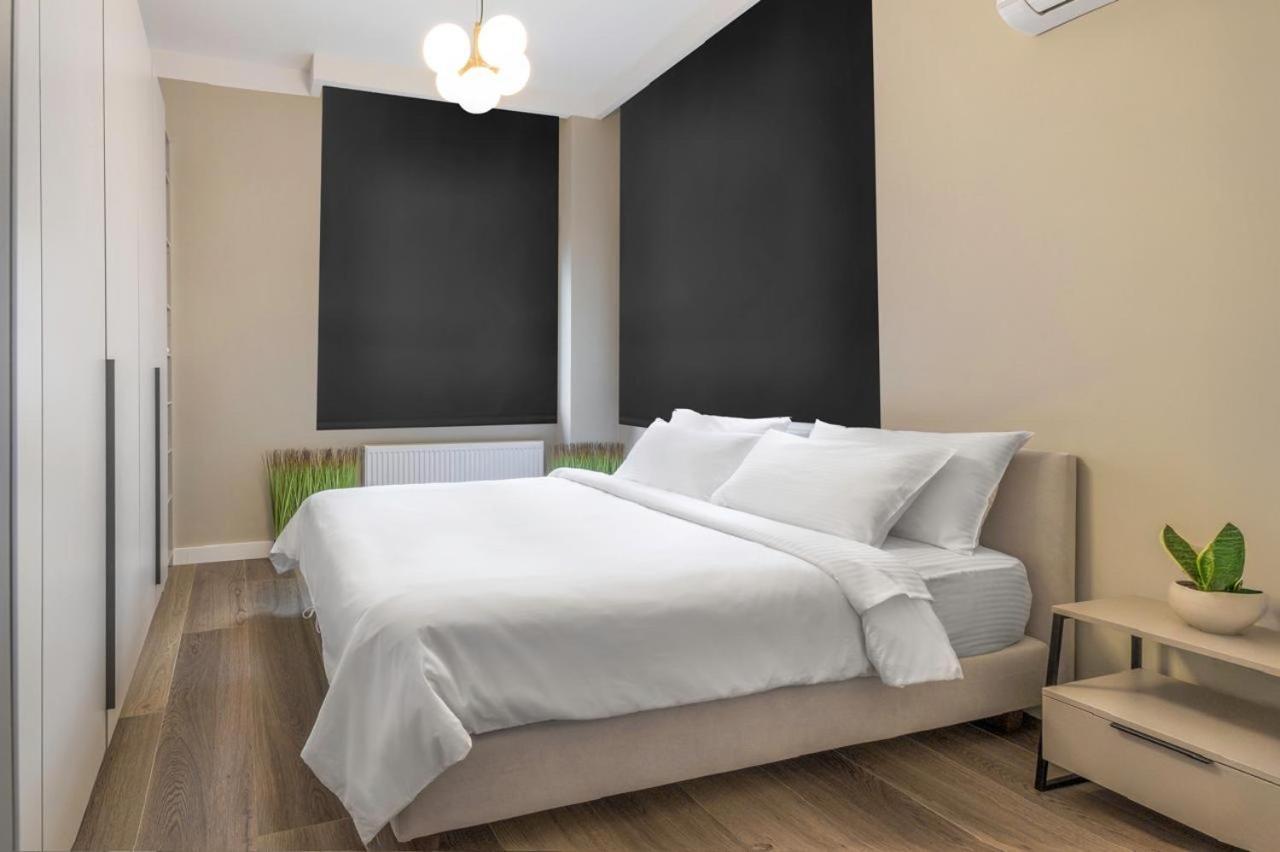 Iconic Salonica Suite Seafront Екстериор снимка