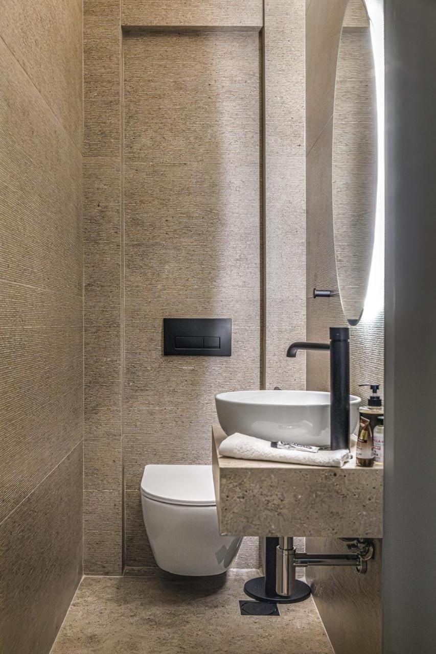 Iconic Salonica Suite Seafront Екстериор снимка