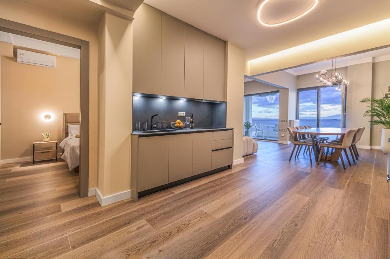 Iconic Salonica Suite Seafront Екстериор снимка