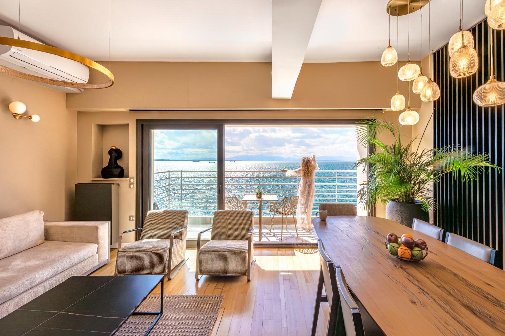 Iconic Salonica Suite Seafront Екстериор снимка